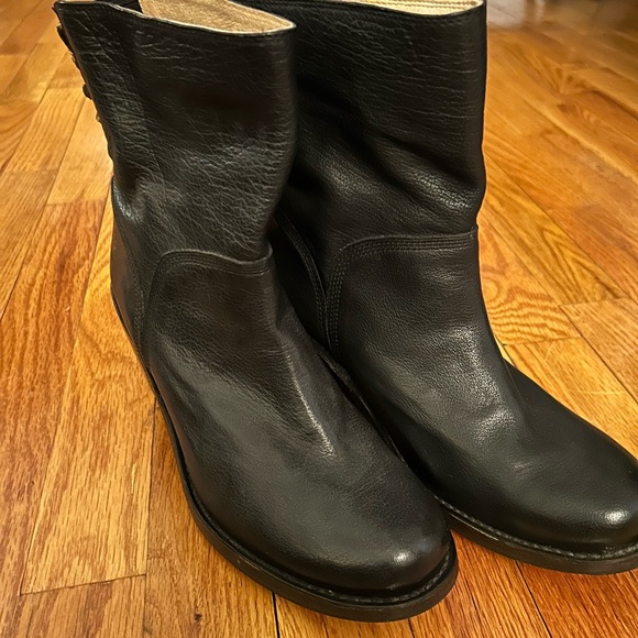 Frye Leather Boots - Black - Picture 3 of 7